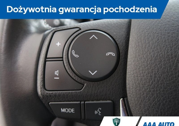 Toyota Auris cena 77000 przebieg: 44040, rok produkcji 2017 z Jedwabne małe 301